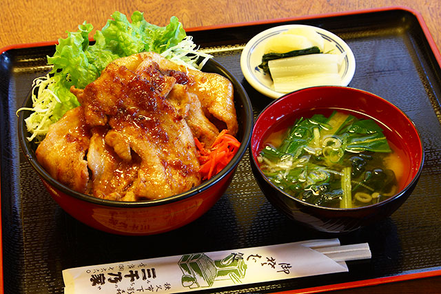 みそ豚焼肉丼　900円